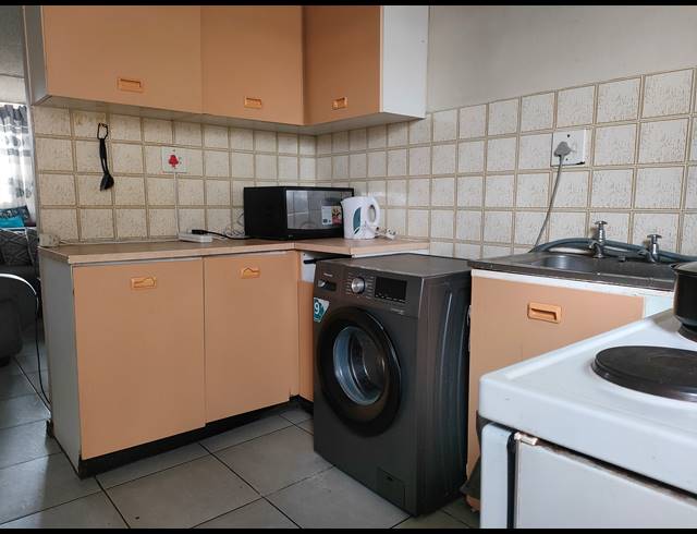 0.5 BEDROOM FLAT FOR SALE IN ARCADIA